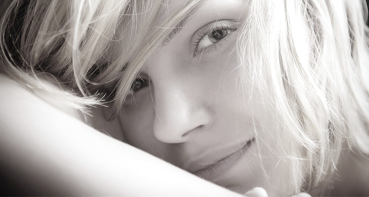 素肌が整っている女性